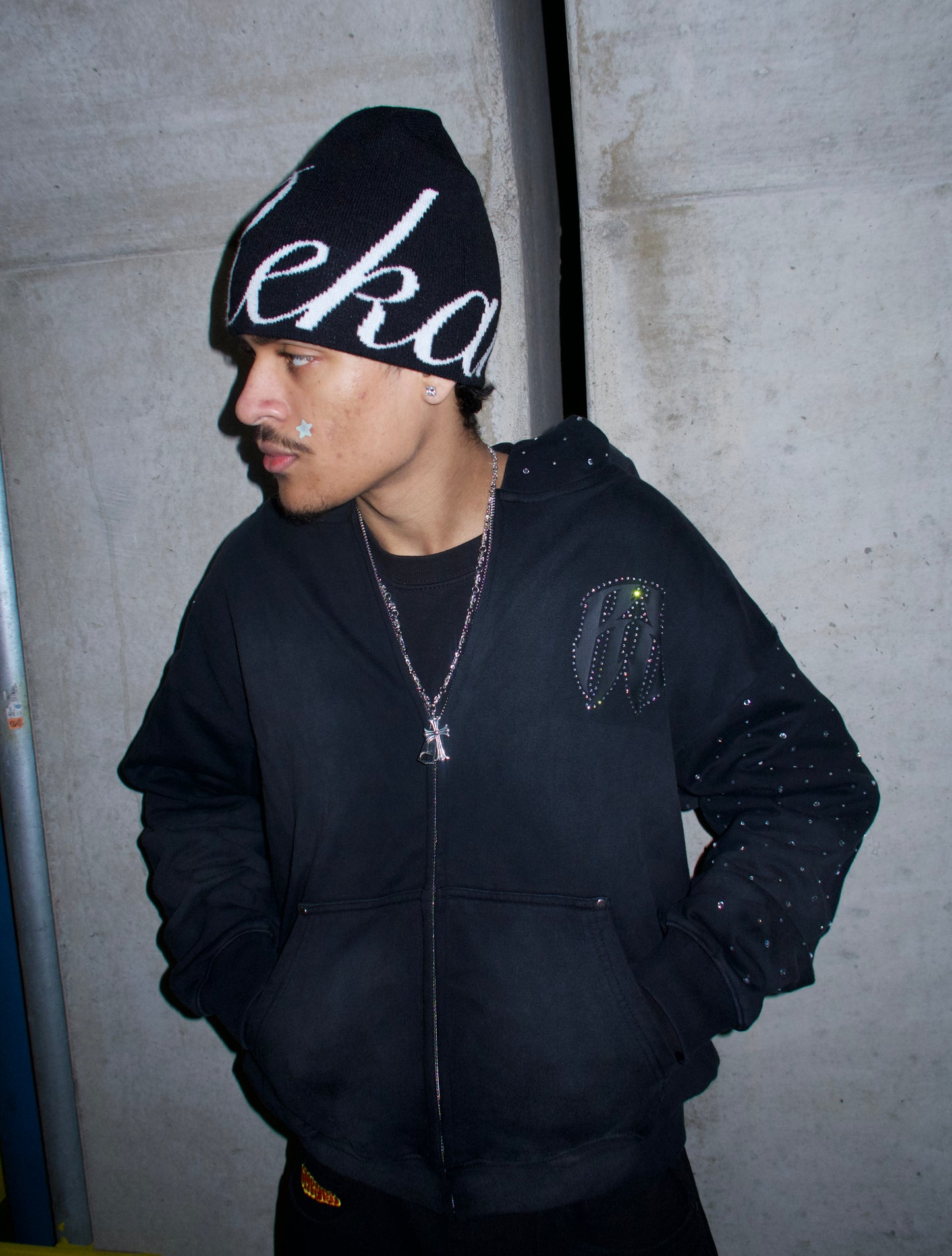 “RRHINESTONE” ZIP-UP