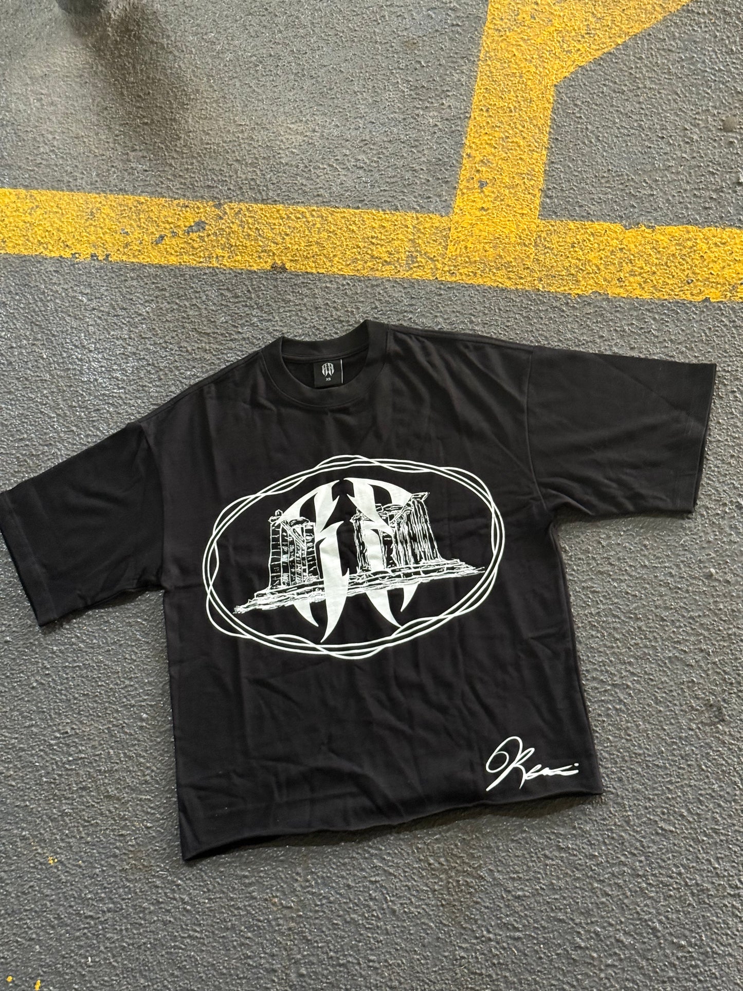 “STRRUCTURES”-TEE